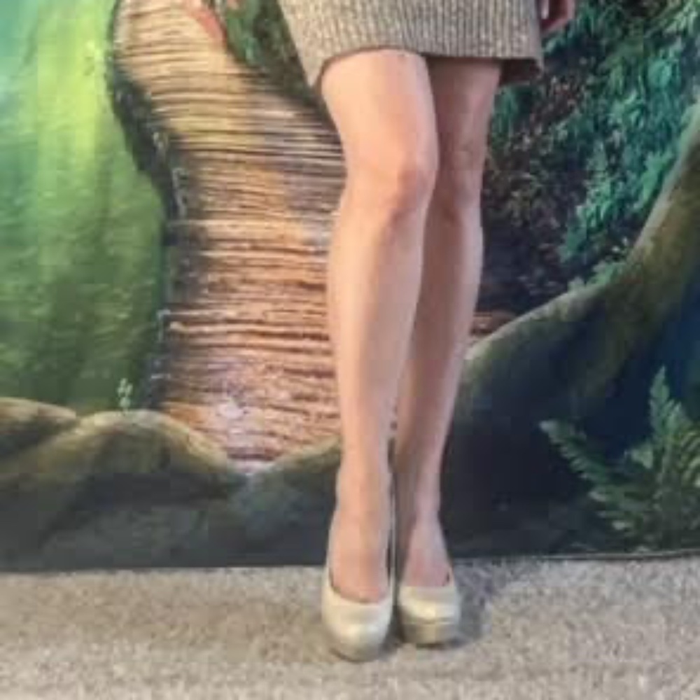 Sparkly gold stilletos